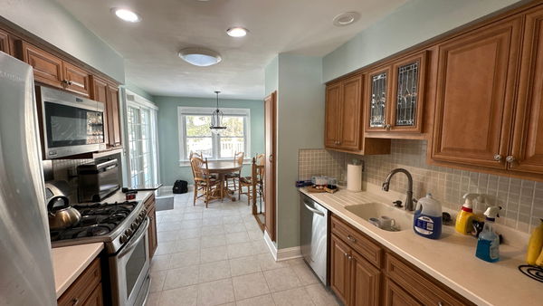 Old Bridge kitchen remodel with island — gallery image 12